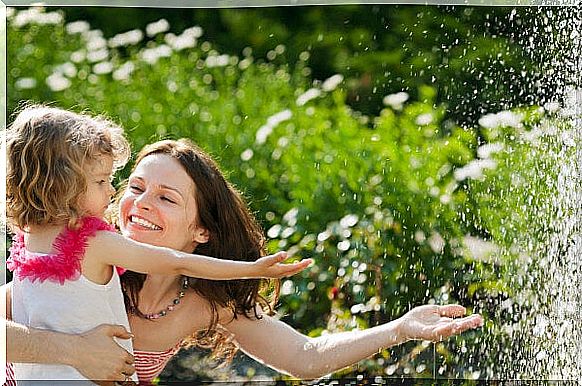 5 tips for raising a happy child