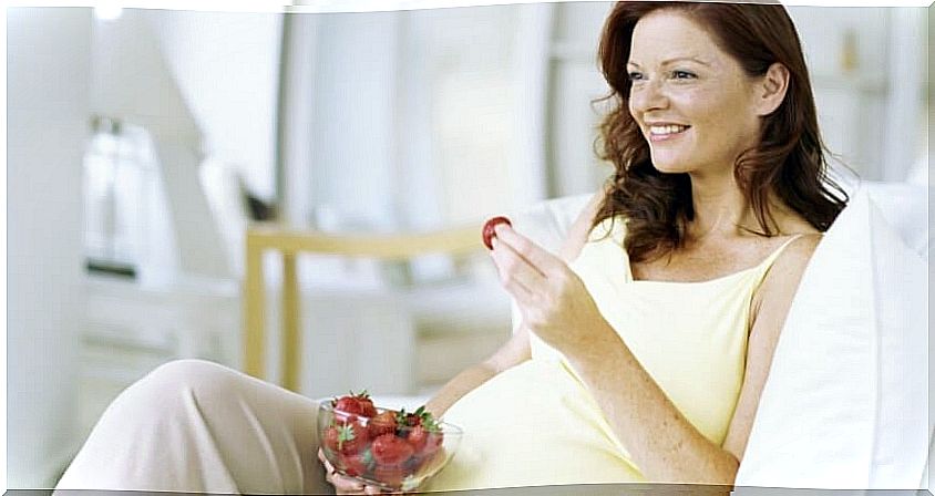 How much vitamin C does a pregnant woman need daily