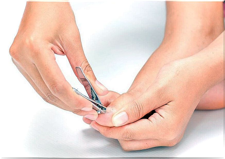 How to cure ingrown toenails?